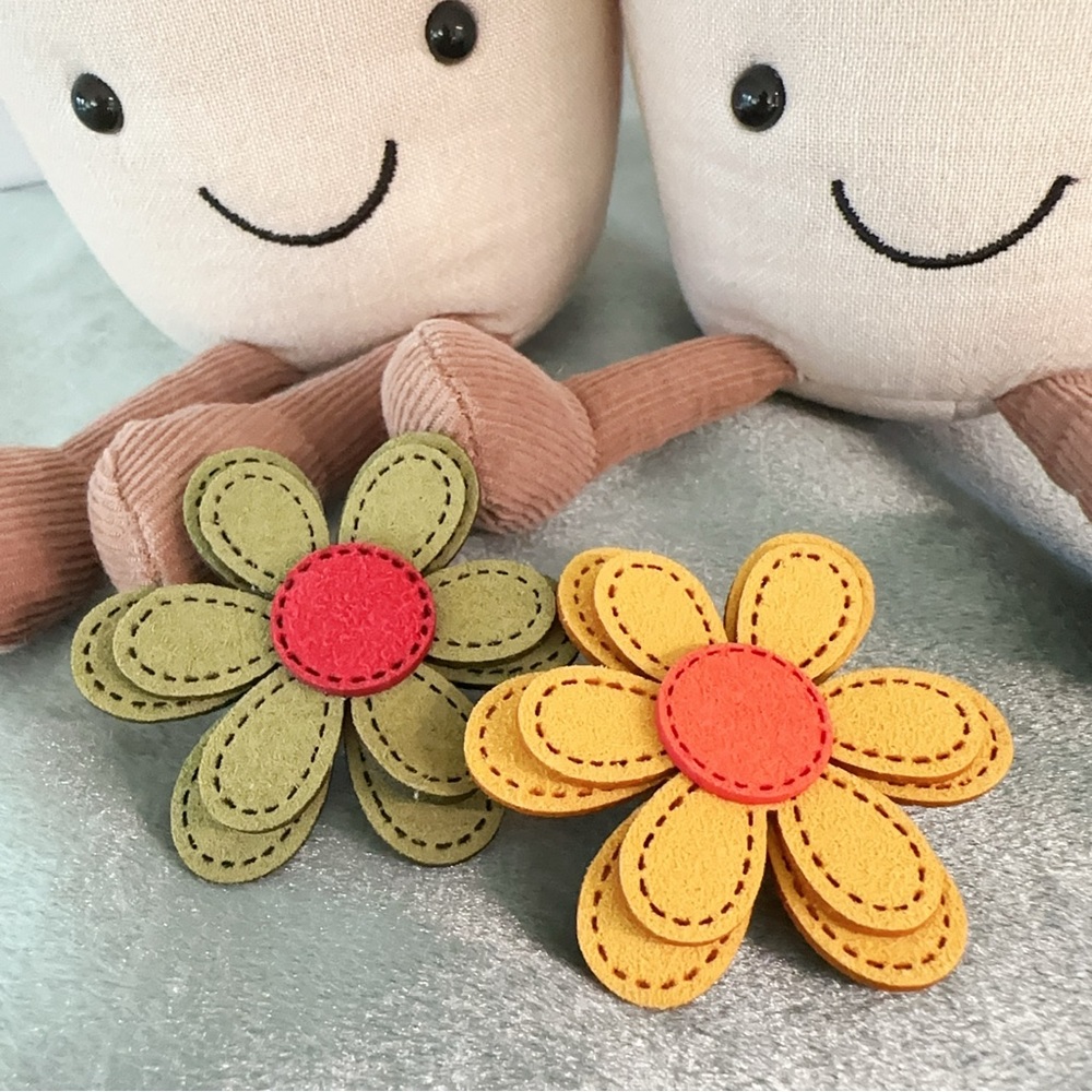 Girls flower hair clips